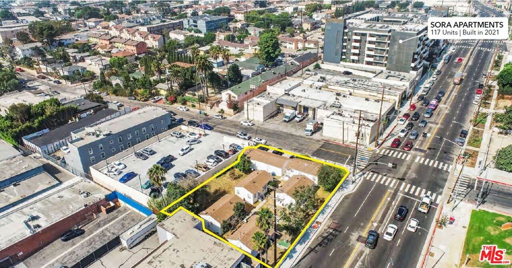 335 Centinela Avenue