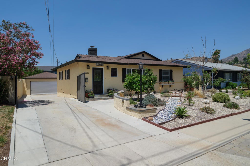 11021 Quill Avenue, Sunland CA 91040