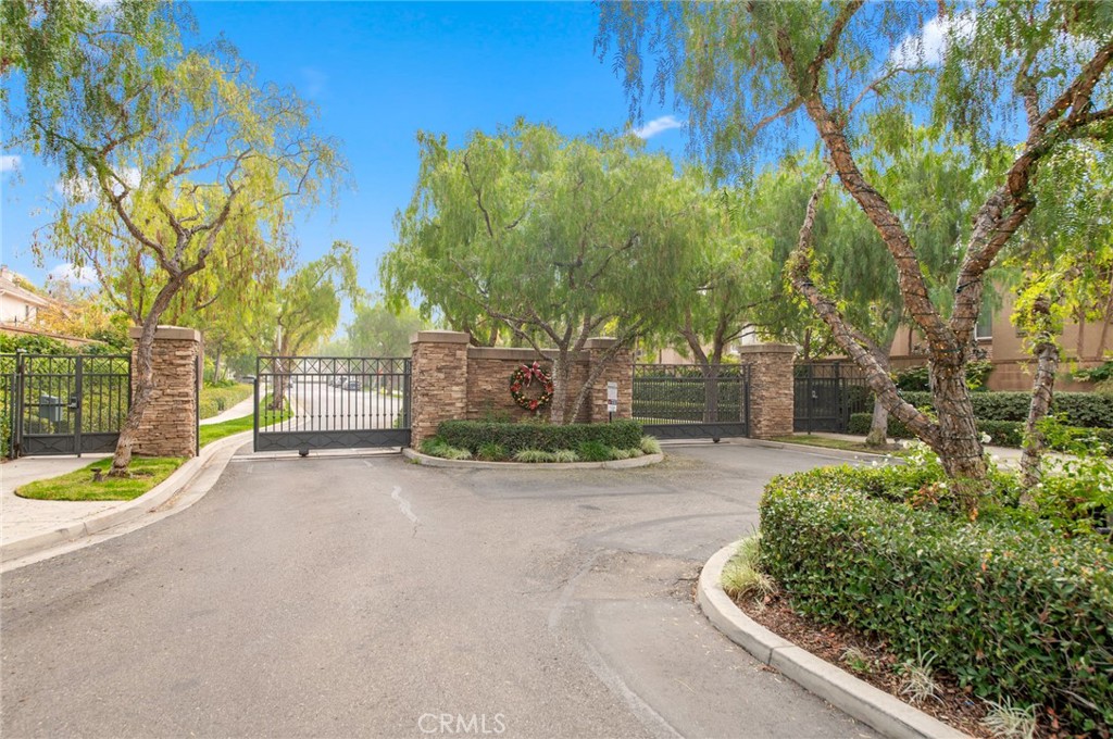 Sheridan Square (SHSQ) - Residential Lease