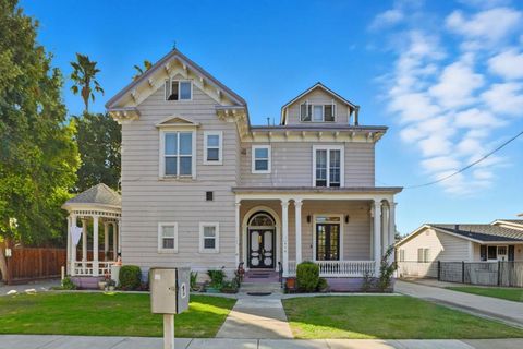 Photo of 145 Sunol St St, San Jose, CA 95126 (MLS # ML82026156) Photo of 145 Sunol St St, San Jose, CA 95126 (MLS # ML82026156)