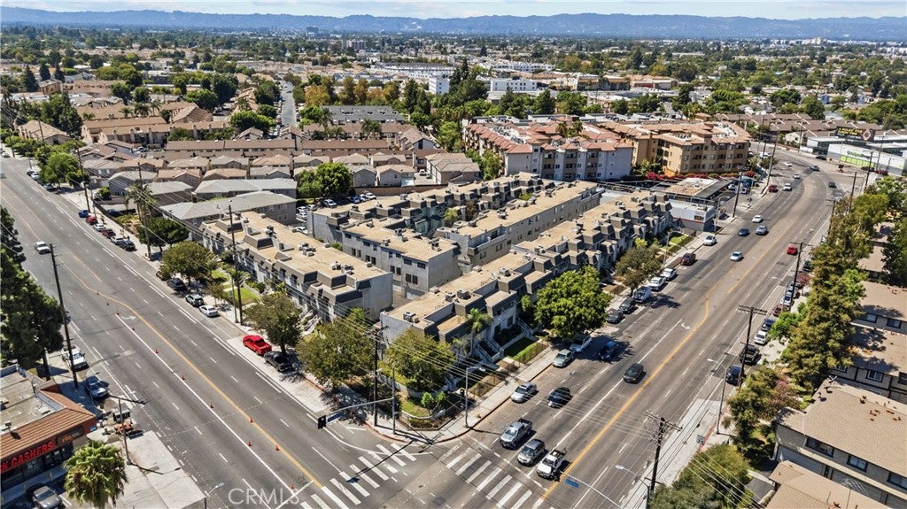 14500 Van Nuys BLVD