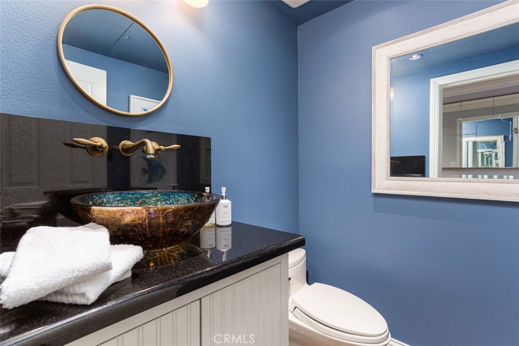 Lido Building (#621) (L621) - Residential Lease