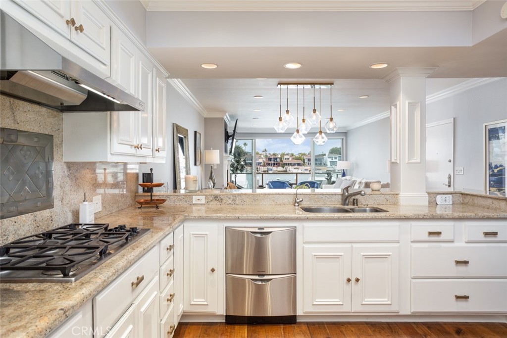 Lido Building (#621) (L621) - Residential Lease