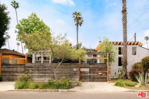 2312 Pisani Place Venice CA 90291