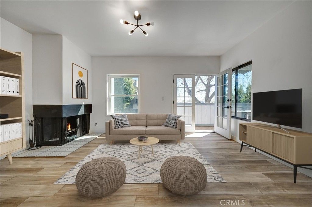 Photo of 1133 N Clark Street #101, West Hollywood, CA 90069 (MLS # IV25055248)