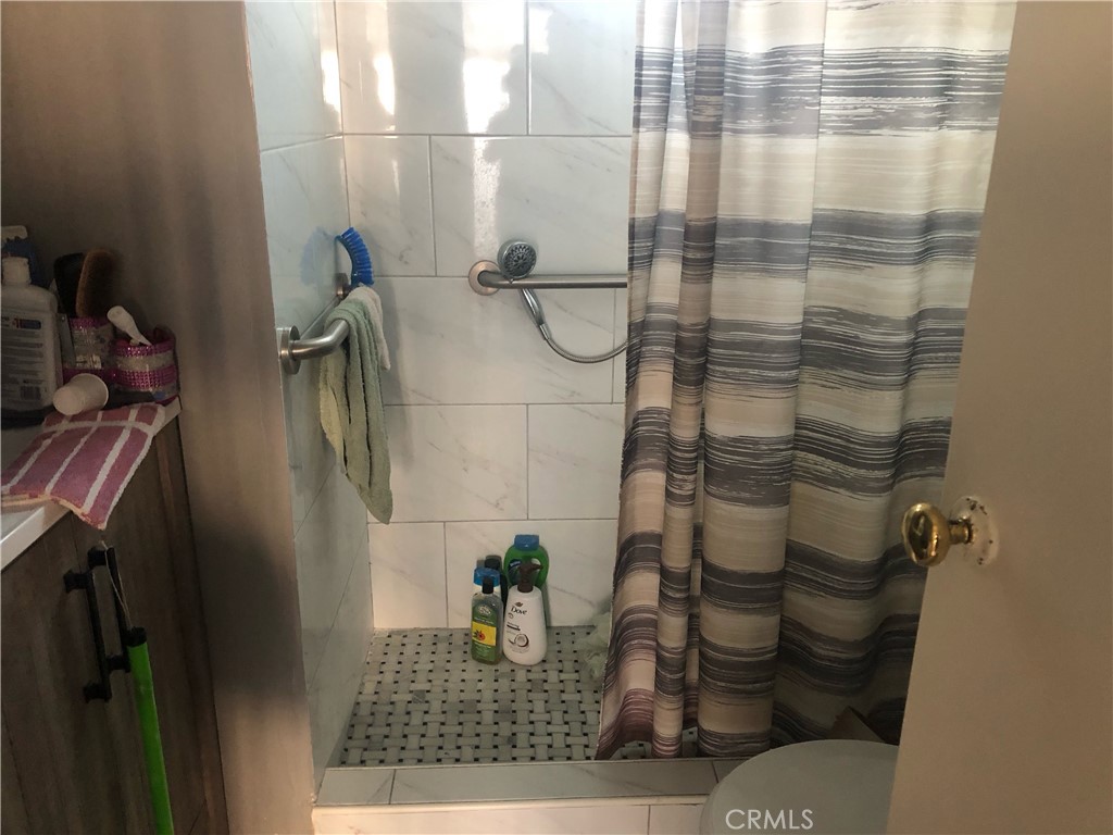 9020 Somerset Boulevard 19