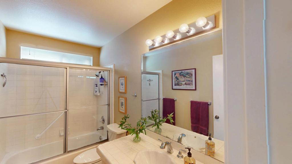 Sommerset So. Palm D - Residential Lease