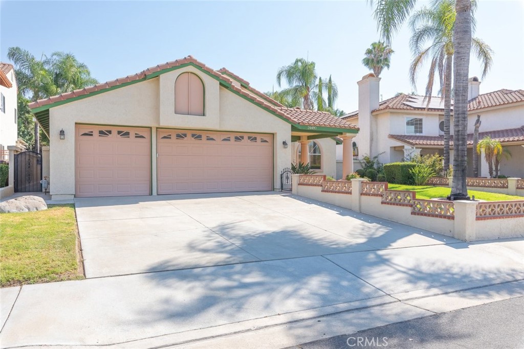 24490 Avenida Arconte