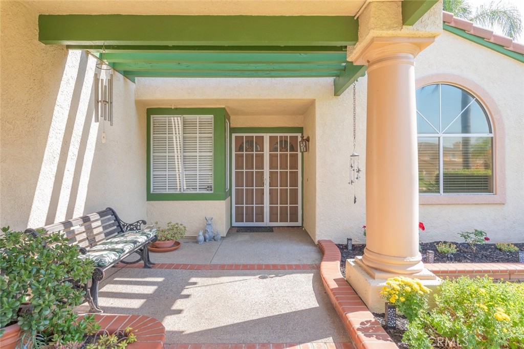 24490 Avenida Arconte