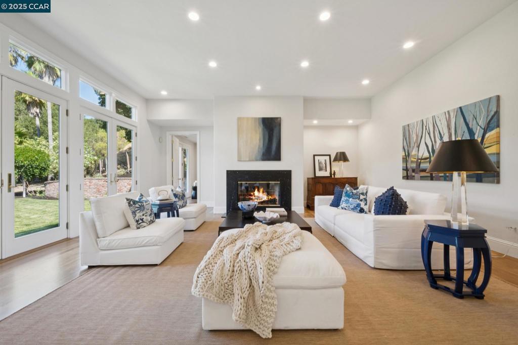 UPPER HAPPY VLY - Residential