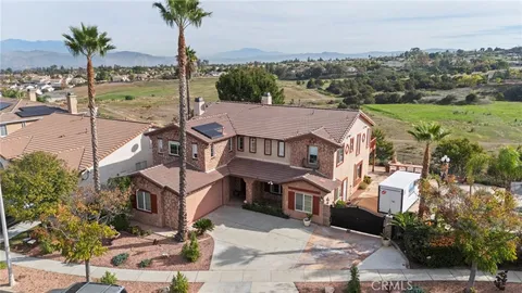 3995 Holly Springs Drive, Corona, CA 92881 - MLS#: IG25281092