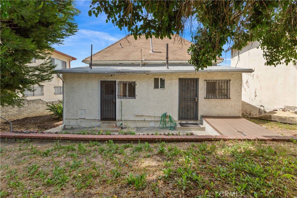 Properties 2 1037 Alpine Street