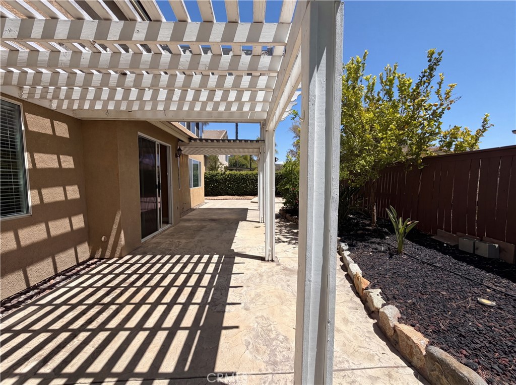 27801 Canyon Hills
