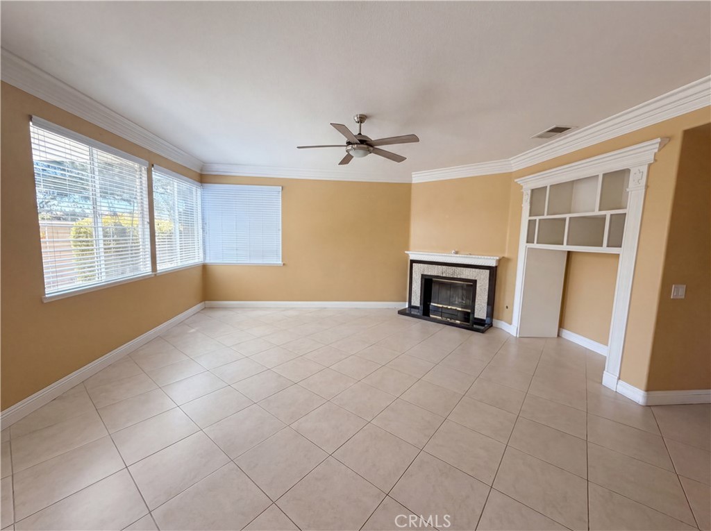 27801 Canyon Hills