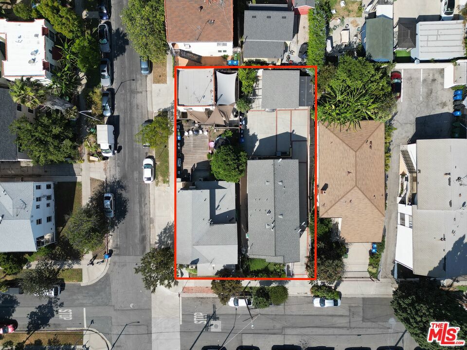200 N Reno Street