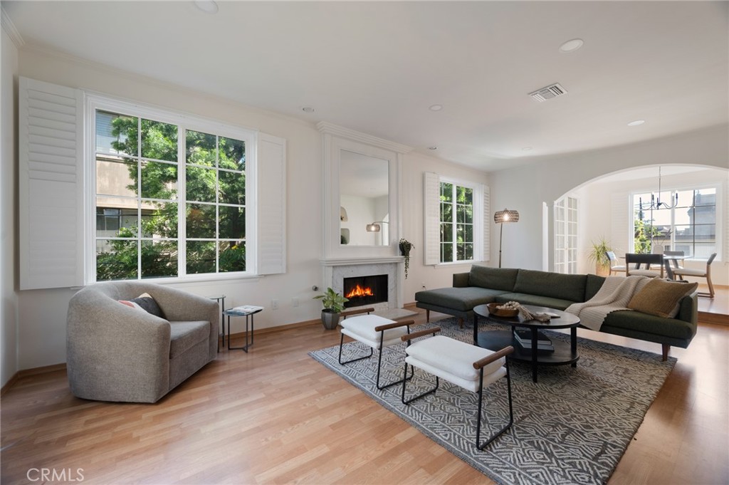 1406 Camden Avenue 202