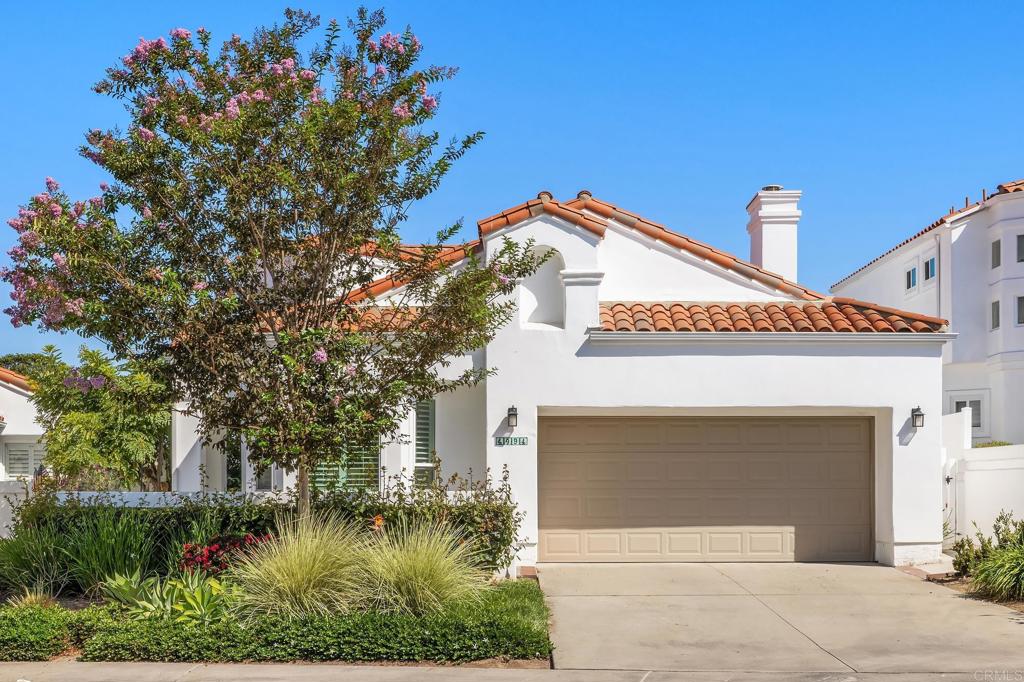 4994 Lamia Way
