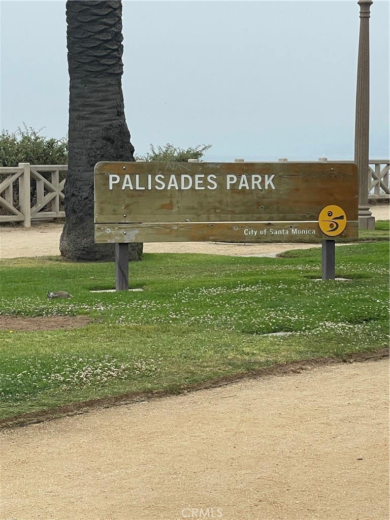 Photo of 101 California AVE #1104, Santa Monica, CA 90403 (MLS # DW26150042)