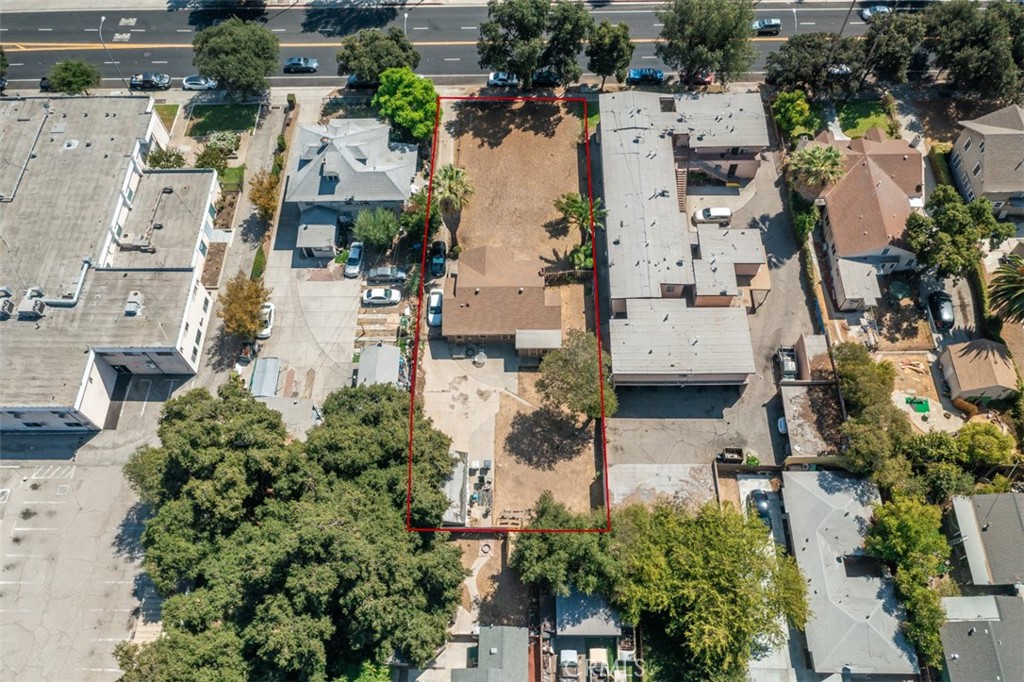 823 N Orange Grove Boulevard