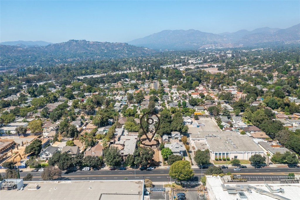 Pasadena, California, 91103, United States, 2 Bedrooms Bedrooms, ,2 BathroomsBathrooms,Residential,Active,2007959