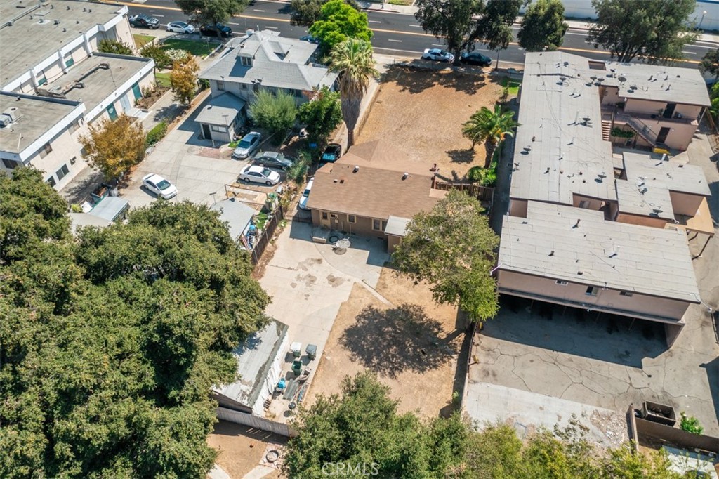 Pasadena, California, 91103, United States, 2 Bedrooms Bedrooms, ,2 BathroomsBathrooms,Residential,Active,2007959