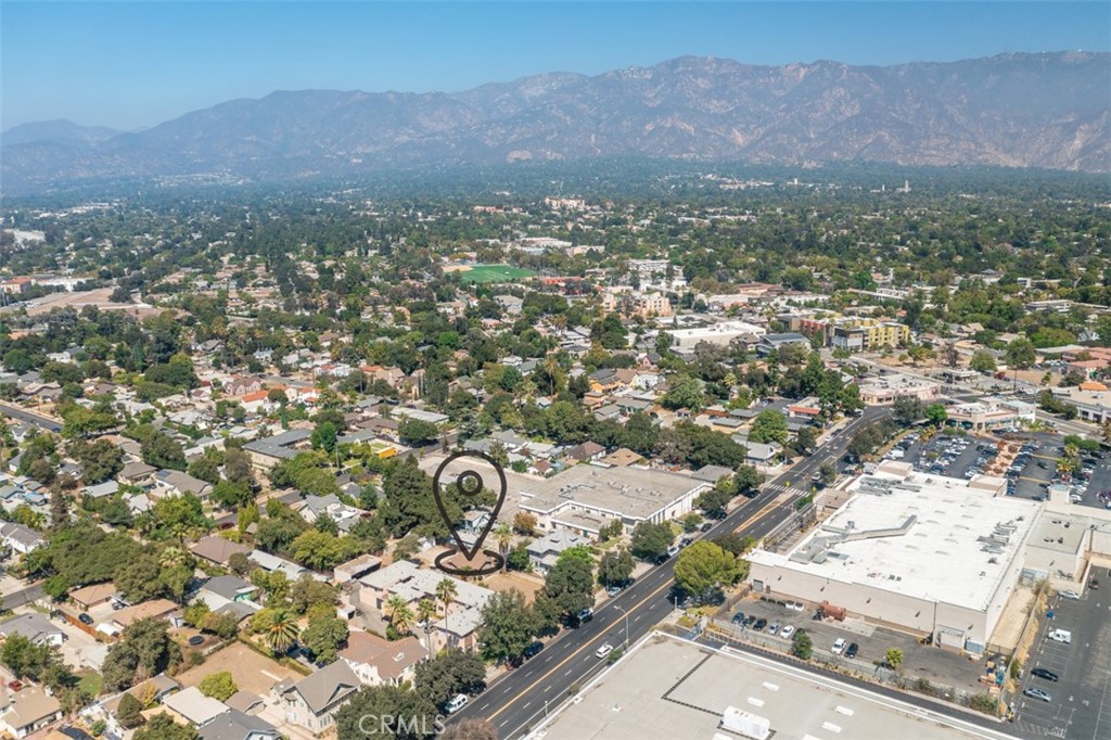 Pasadena, California, 91103, United States, 2 Bedrooms Bedrooms, ,2 BathroomsBathrooms,Residential,Active,2007959
