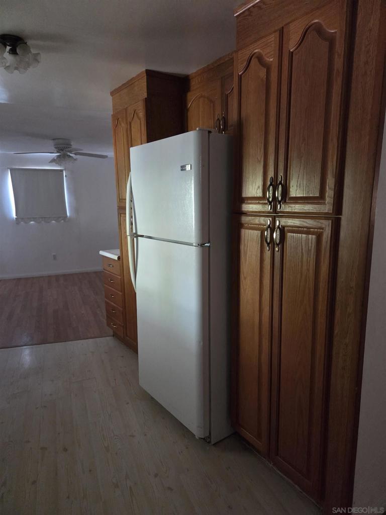 2550 E Valley Parkway 122