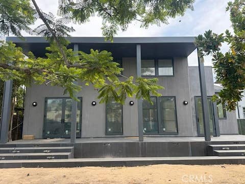 Photo of 2002 Virginia RD, Los Angeles, CA 90016 (MLS # CV26145033)