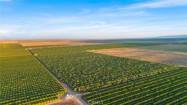 I-5, FIREBAUGH, CA 93622 - Image dfd460aec4c77c105341dfffbaeabe07/2848748442