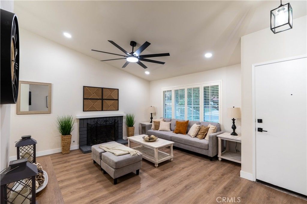 Photo of 1182 N Elmwood Ave, Rialto, CA 92376 (MLS # CV26015488)