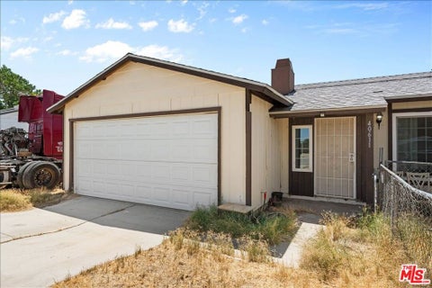 Photo of 40611 178th Street, Lancaster, CA 93535 (MLS # 26994453)