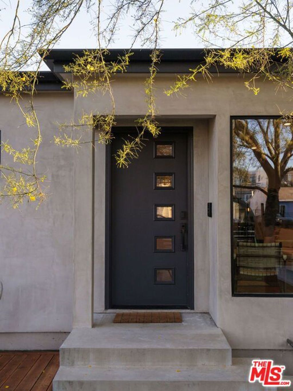 Photo of 14644 Vose Street, Van Nuys, CA 91405 (MLS # 26656725)