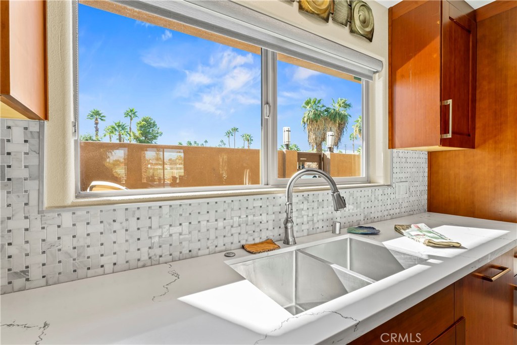 Palm Desert Country Club (32417) - Residential