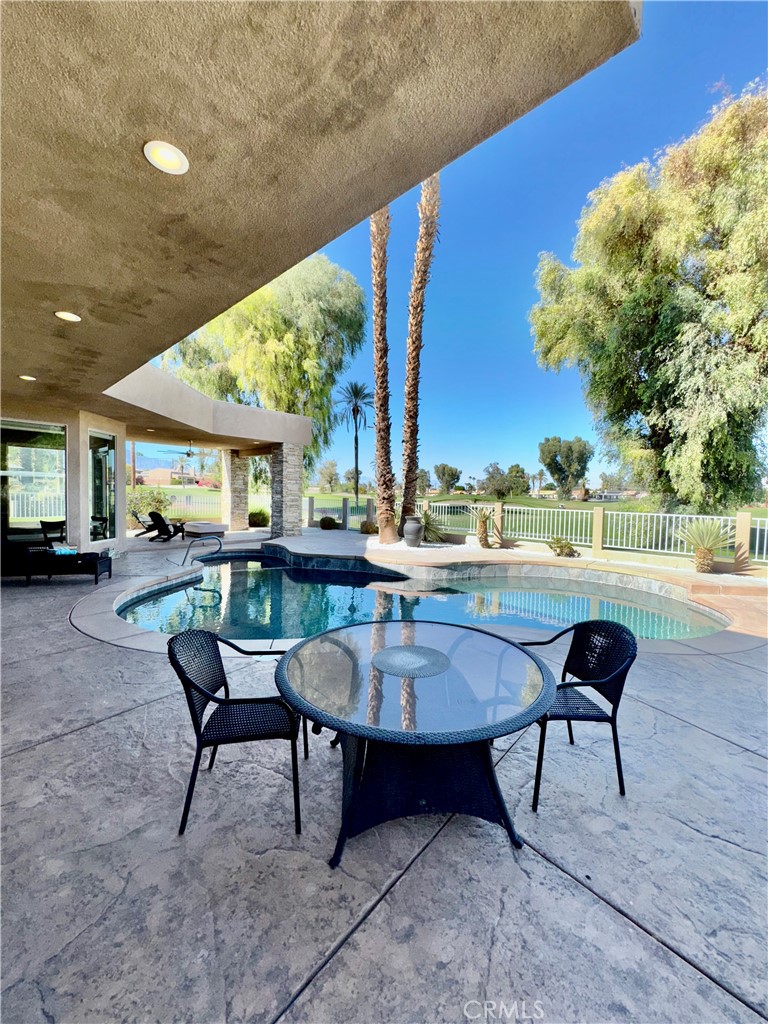 Palm Desert Country Club (32417) - Residential