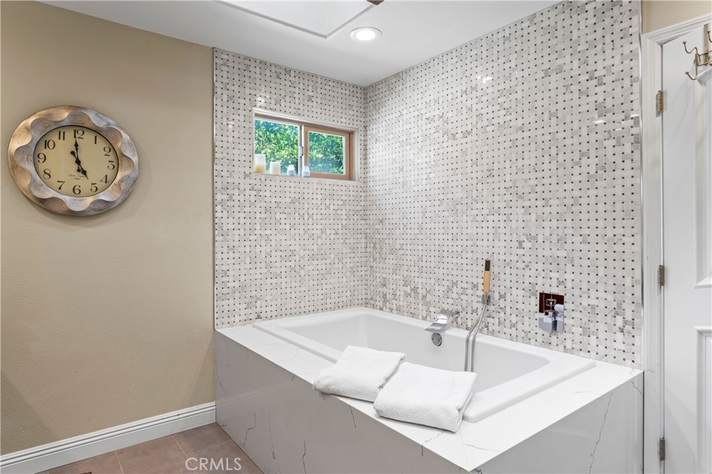 Palm Desert Country Club (32417) - Residential