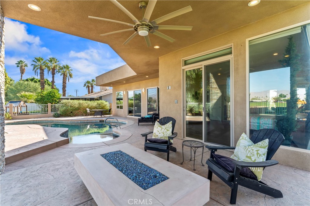 Palm Desert Country Club (32417) - Residential