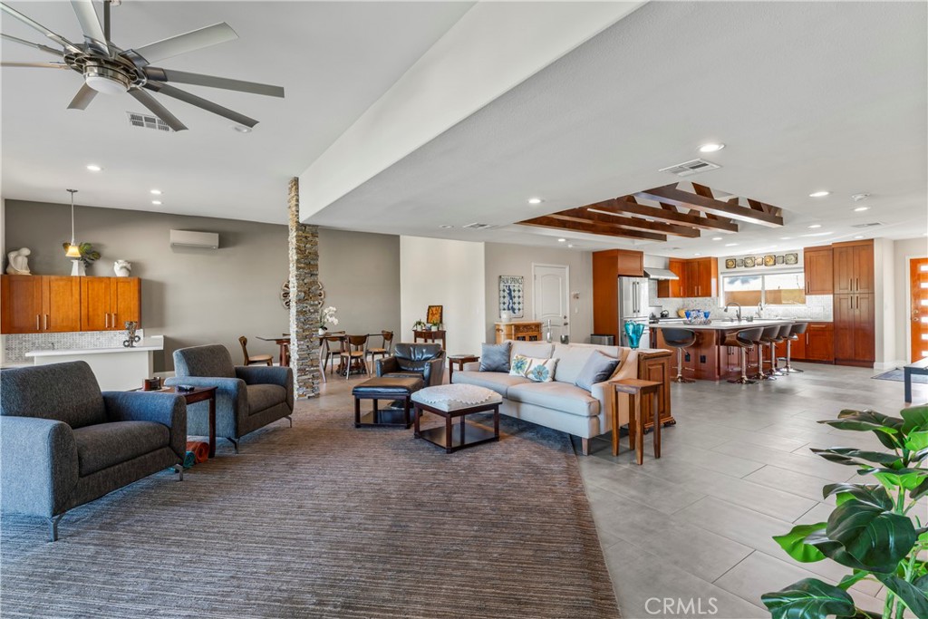 Palm Desert Country Club (32417) - Residential