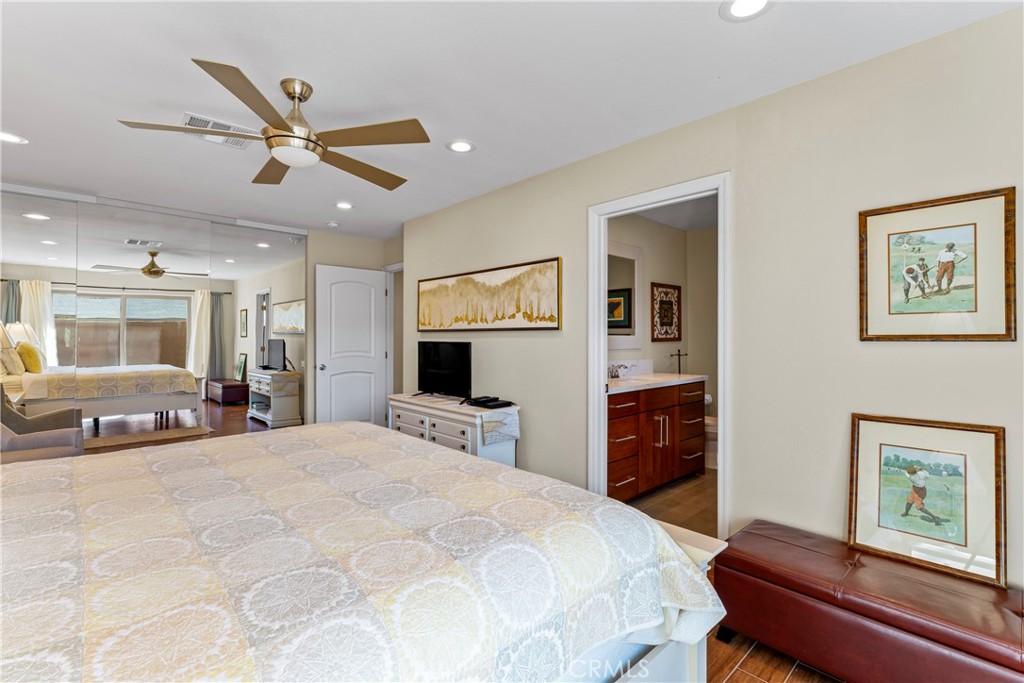 Palm Desert Country Club (32417) - Residential