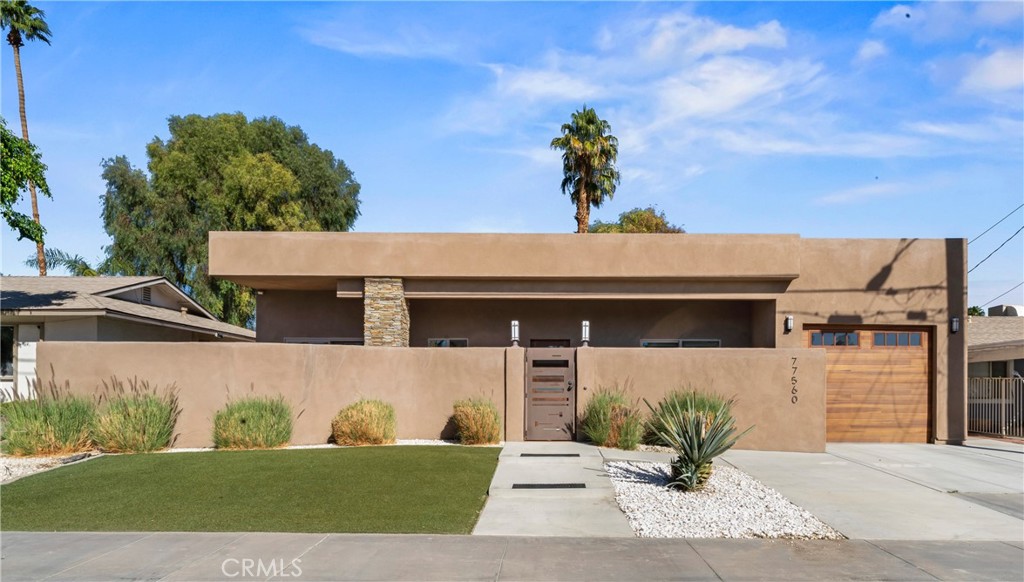 Palm Desert Country Club (32417) - Residential