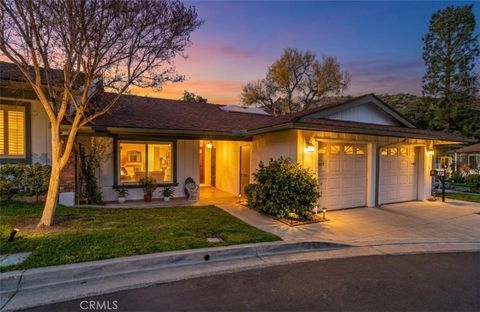 Photo of 19427 Oak Crossing Road, Newhall, CA 91321 (MLS # SR25244368)