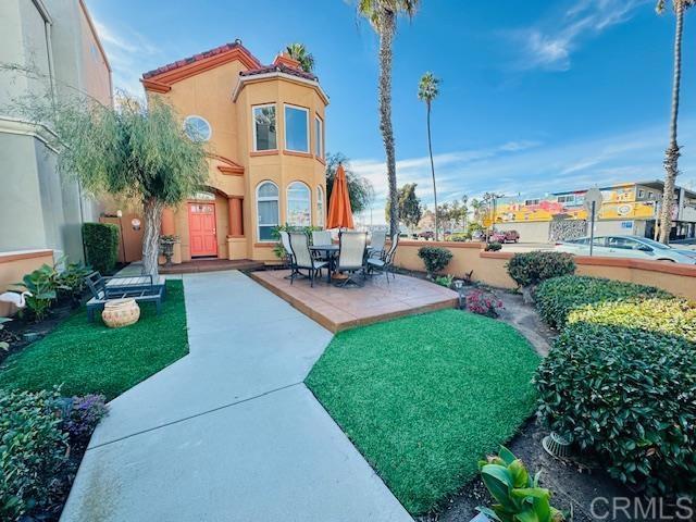 597 N Cleveland Street