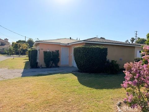 Photo of 5335 El Monte Avenue, Temple City, CA 91780 (MLS # AR26119972)