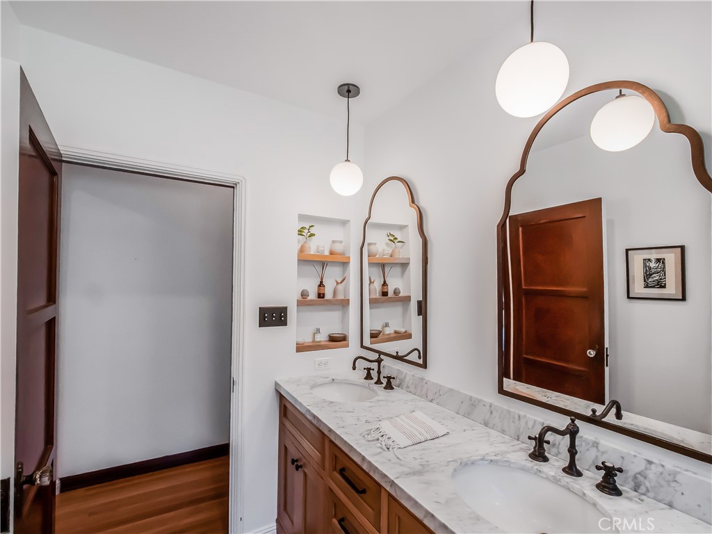 Bixby Knolls (BK) - Residential