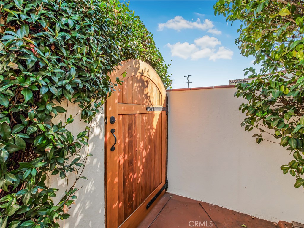 Bixby Knolls (BK) - Residential