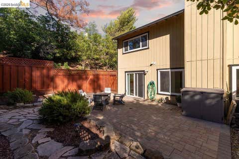 Tiny photo for 2407 Twinflower Ct CT, Martinez, CA 94553 (MLS # 41142206)