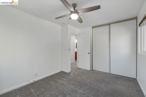 Tiny photo for 2407 Twinflower Ct CT, Martinez, CA 94553 (MLS # 41142206)