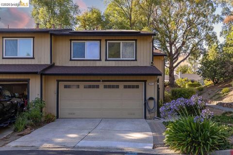 Tiny photo for 2407 Twinflower Ct CT, Martinez, CA 94553 (MLS # 41142206)