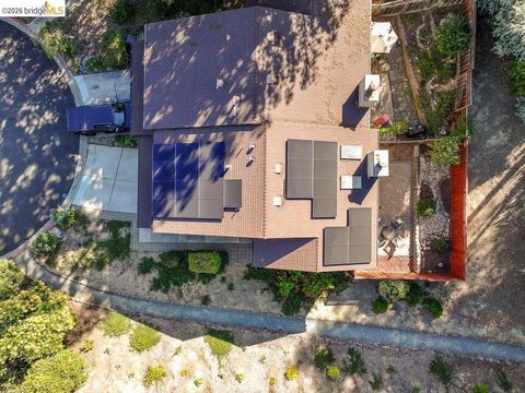 Tiny photo for 2407 Twinflower Ct CT, Martinez, CA 94553 (MLS # 41142206)