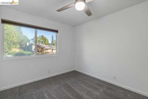 Tiny photo for 2407 Twinflower Ct CT, Martinez, CA 94553 (MLS # 41142206)