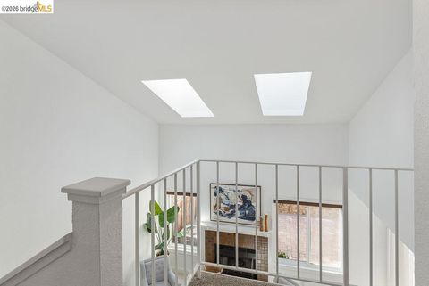 Tiny photo for 2407 Twinflower Ct CT, Martinez, CA 94553 (MLS # 41142206)